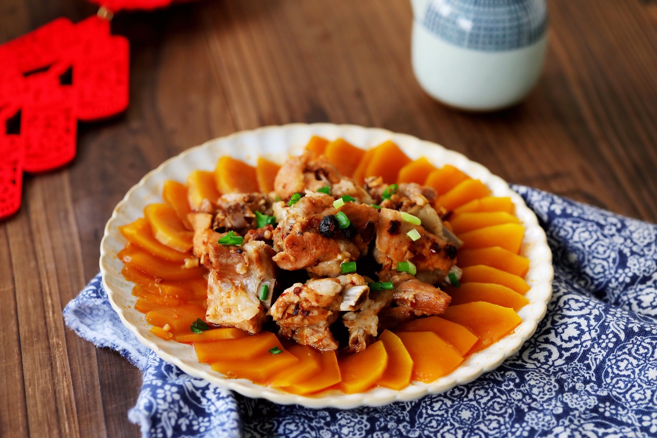 图片[2]-【南瓜蒸排骨】做法步骤图 美味过瘾超下饭 特香-起舞食谱网