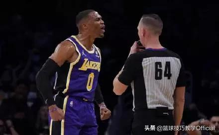 nba为什么总是爆发冲突(场上对抗更多，冲突频发，NBA迎来新时代？)