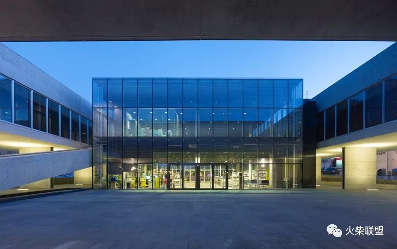 国内外优秀大学校园设计作品，看看别人的大学可以有多美