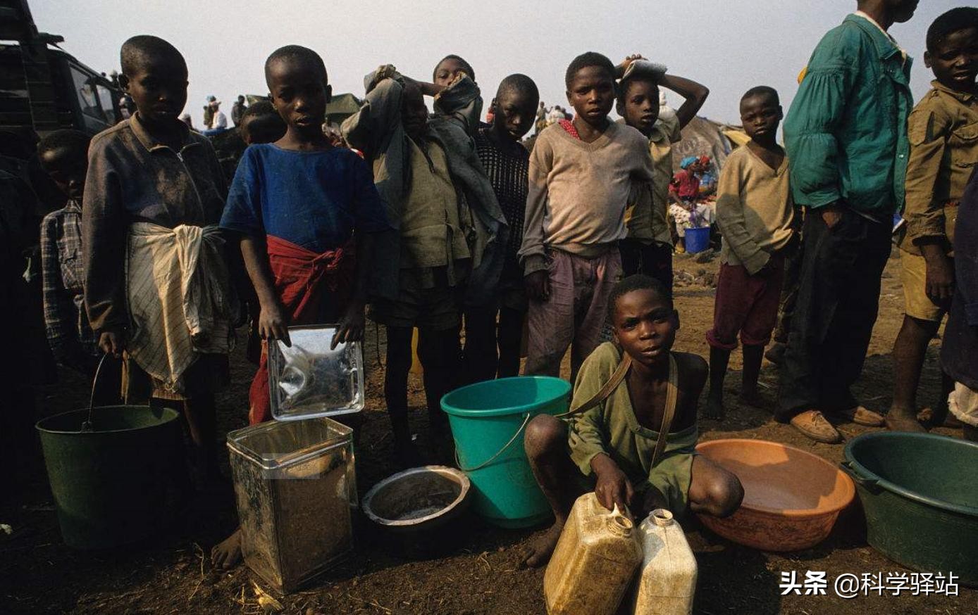 罕见9胞胎诞生,非洲人生育能力到底有多强?专家:或将主宰世界