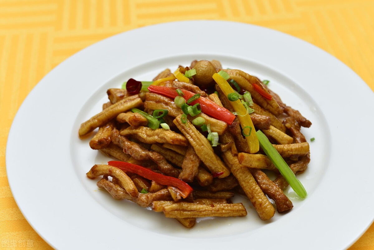 萝卜干腌制技巧：如何制作脆嫩可口的腌萝卜干