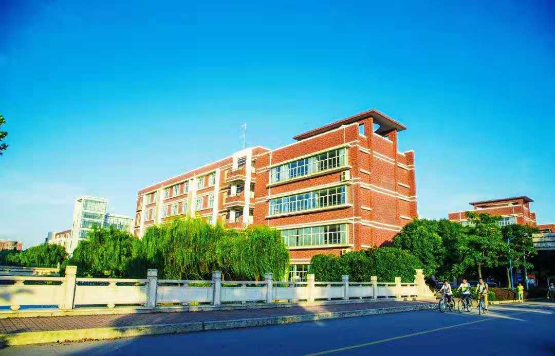 2017高考上海交大分数线（上海交大跌落神坛）