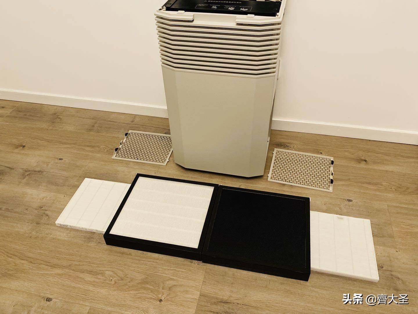 一专多能，一台空净解决「甲醛」+「病毒」+「PM2.5」