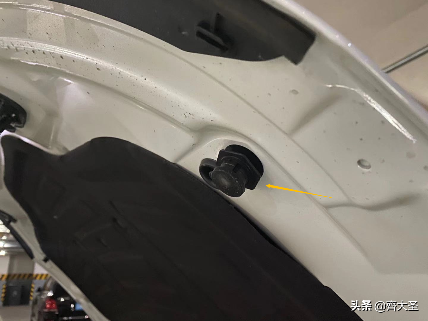 「独家分享」老司机都未必知道的23个车辆隐藏使用技巧