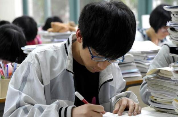 文科生VS理科生，大学毕业后才发现，差别不是一星半点