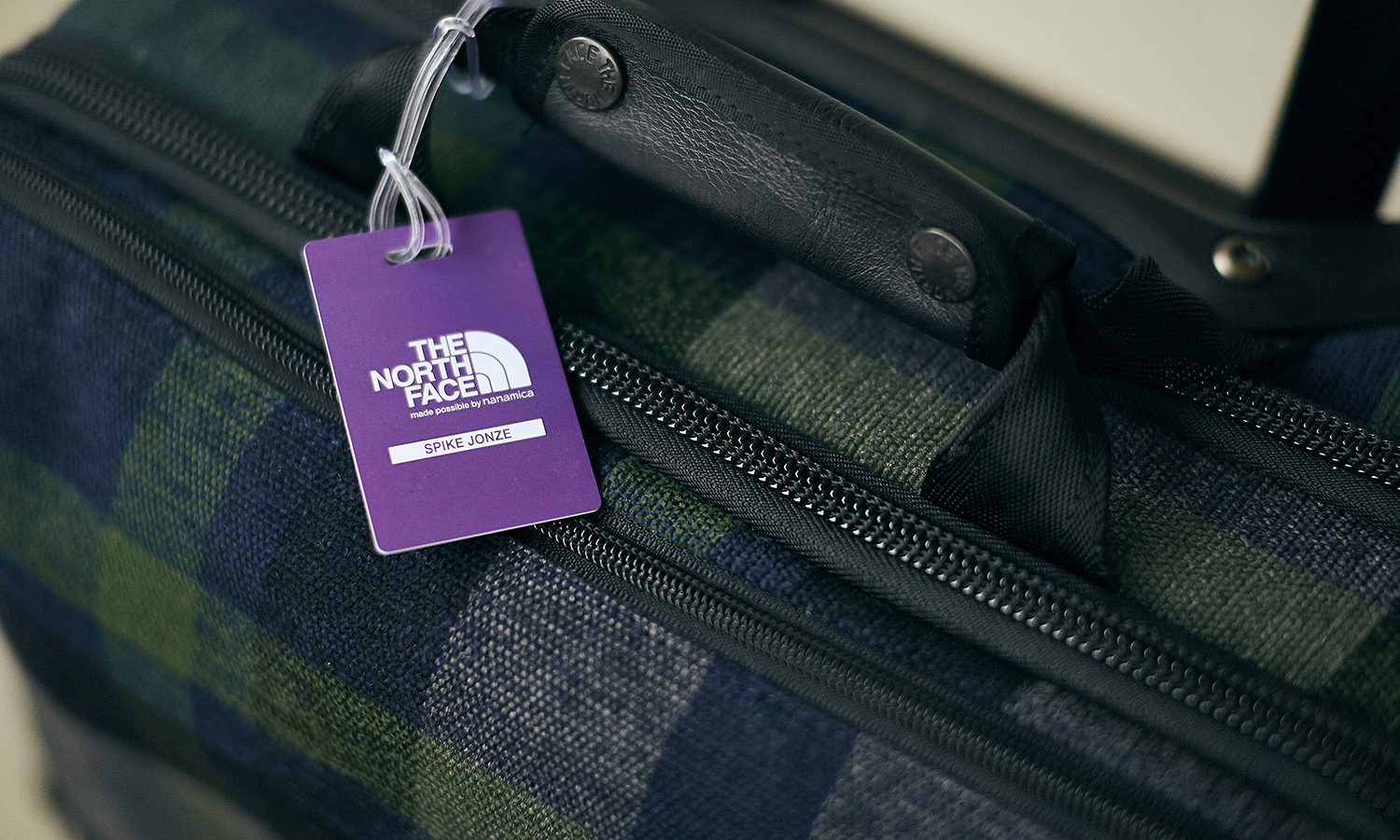 跨界合作，THE NORTH FACE（北面）合作推出全新旅行袋系列