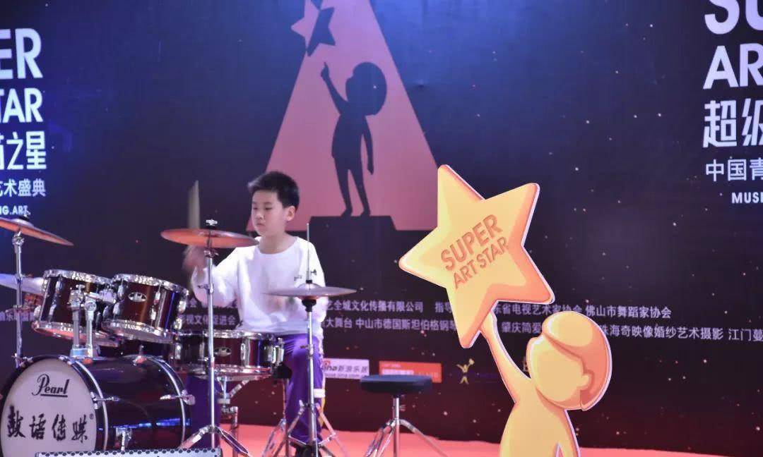 围观历届高考状元后，才发现最好的教育是“拼爹”