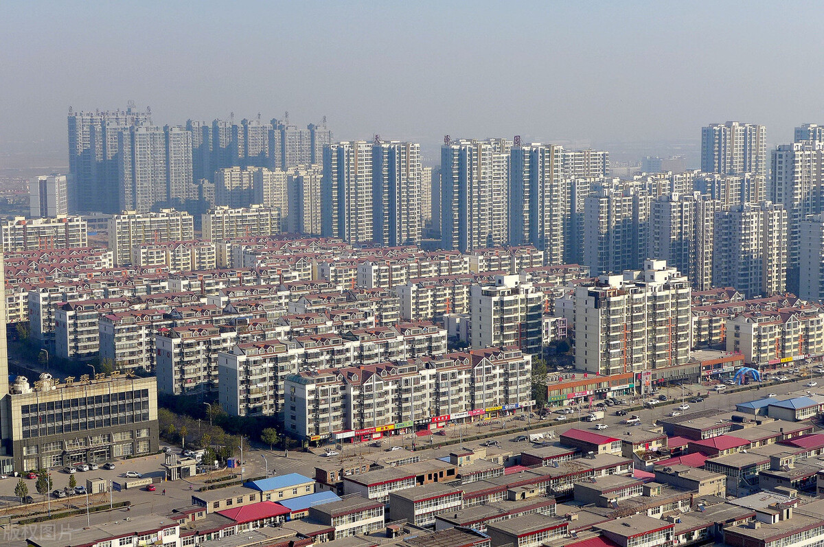 河北科技大学与华中科技大学的实力谁更强一点？