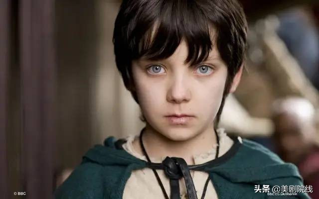 豆瓣9.4分钟，Netflix的顶级王牌电视剧终于开始了