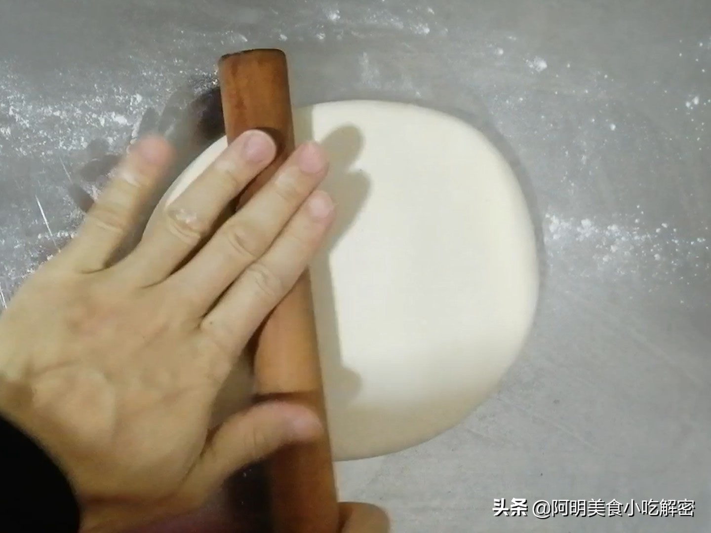 手工拉面的做法和配方（家常拉面的做法好吃又劲道）
