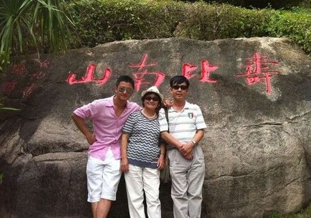 吴京的逆袭情史，因穷曾被两位美人嫌弃，邂逅谢楠后收获神仙爱情