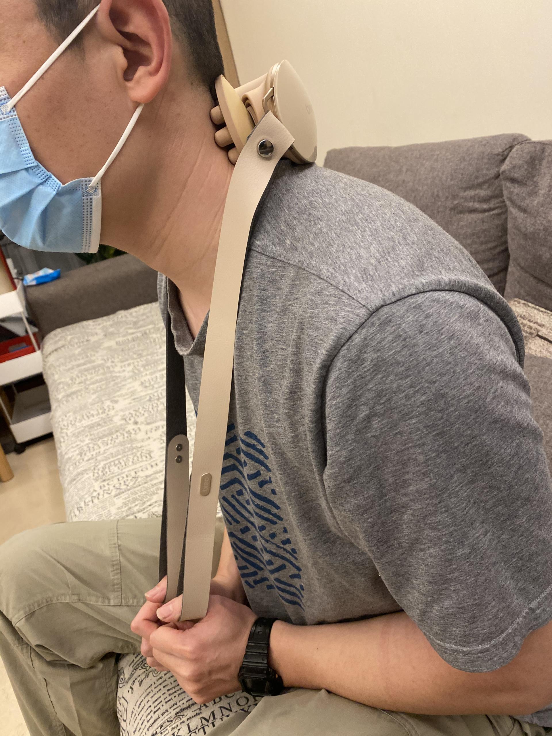 生活扼住了我的喉咙，我却让它按摩一下颈椎！热门颈部按摩仪横评