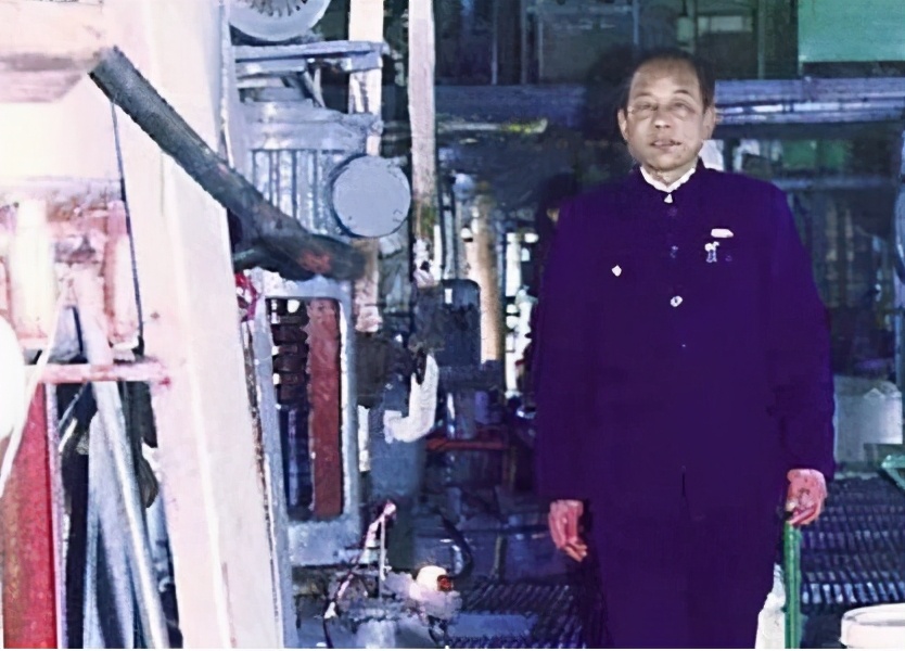 兄弟争做董事长，父子恩断义绝：上虞染料富豪的“家族恩怨”