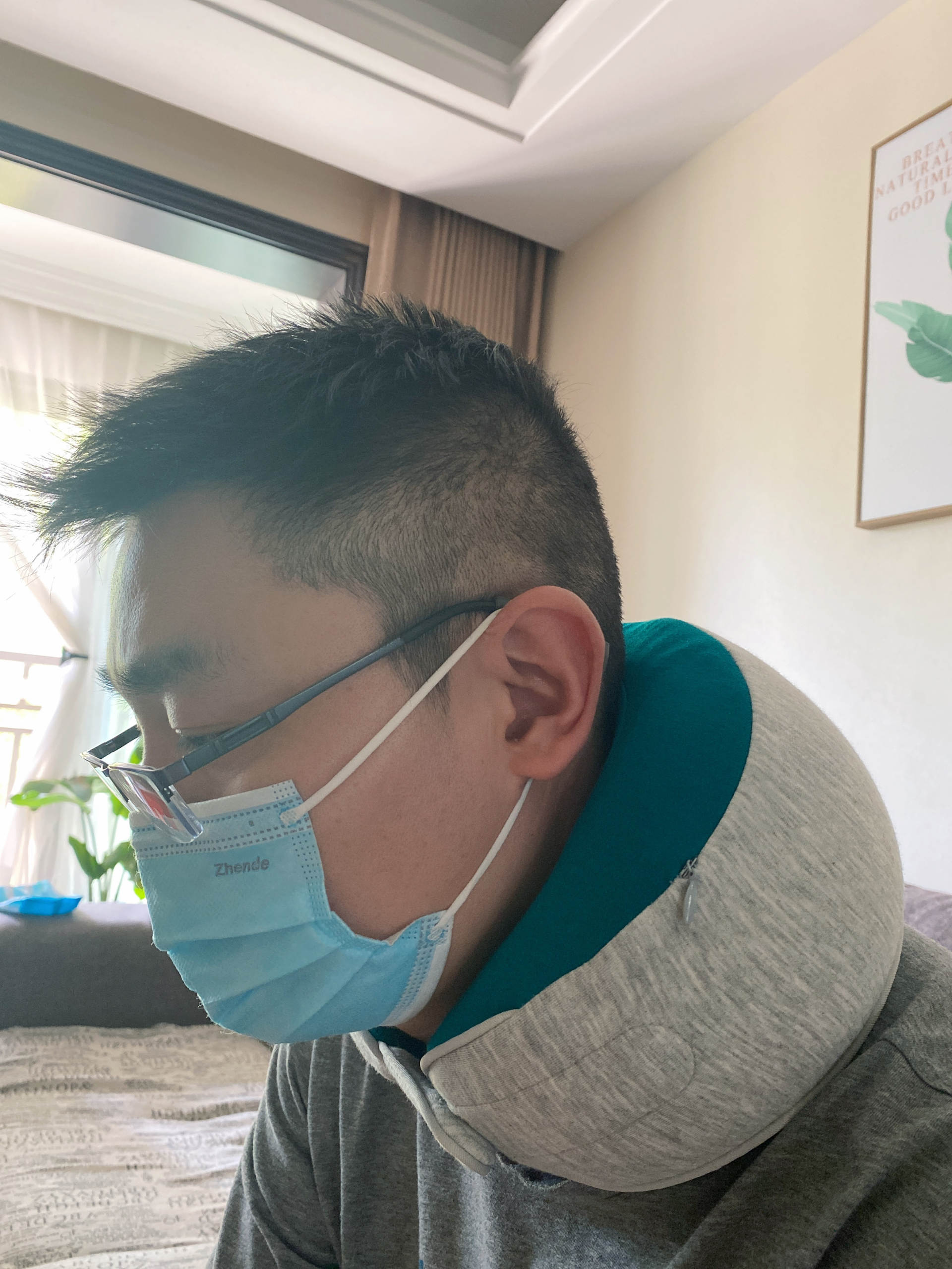 生活扼住了我的喉咙，我却让它按摩一下颈椎！热门颈部按摩仪横评