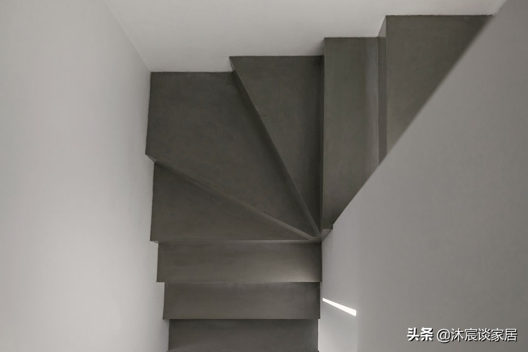 追求极简主义的夫妻，客餐厅家具不超10件，真的是越简单越高级