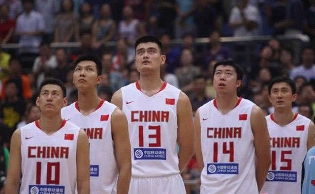 王治郅nba為什么沒成功（王治郅技術不亞于姚明，實力完勝阿聯，為何最終卻沒能立足NBA？）