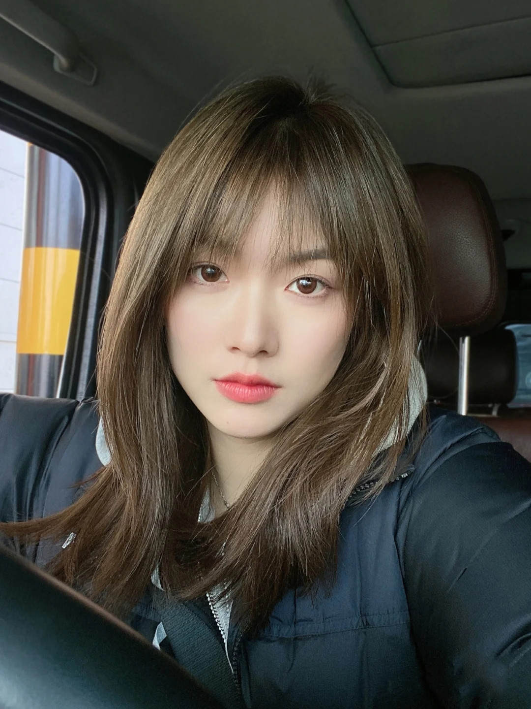 烫发图片女2021最新款(长头发烫发图片女2021最新款) - 泉兴百科