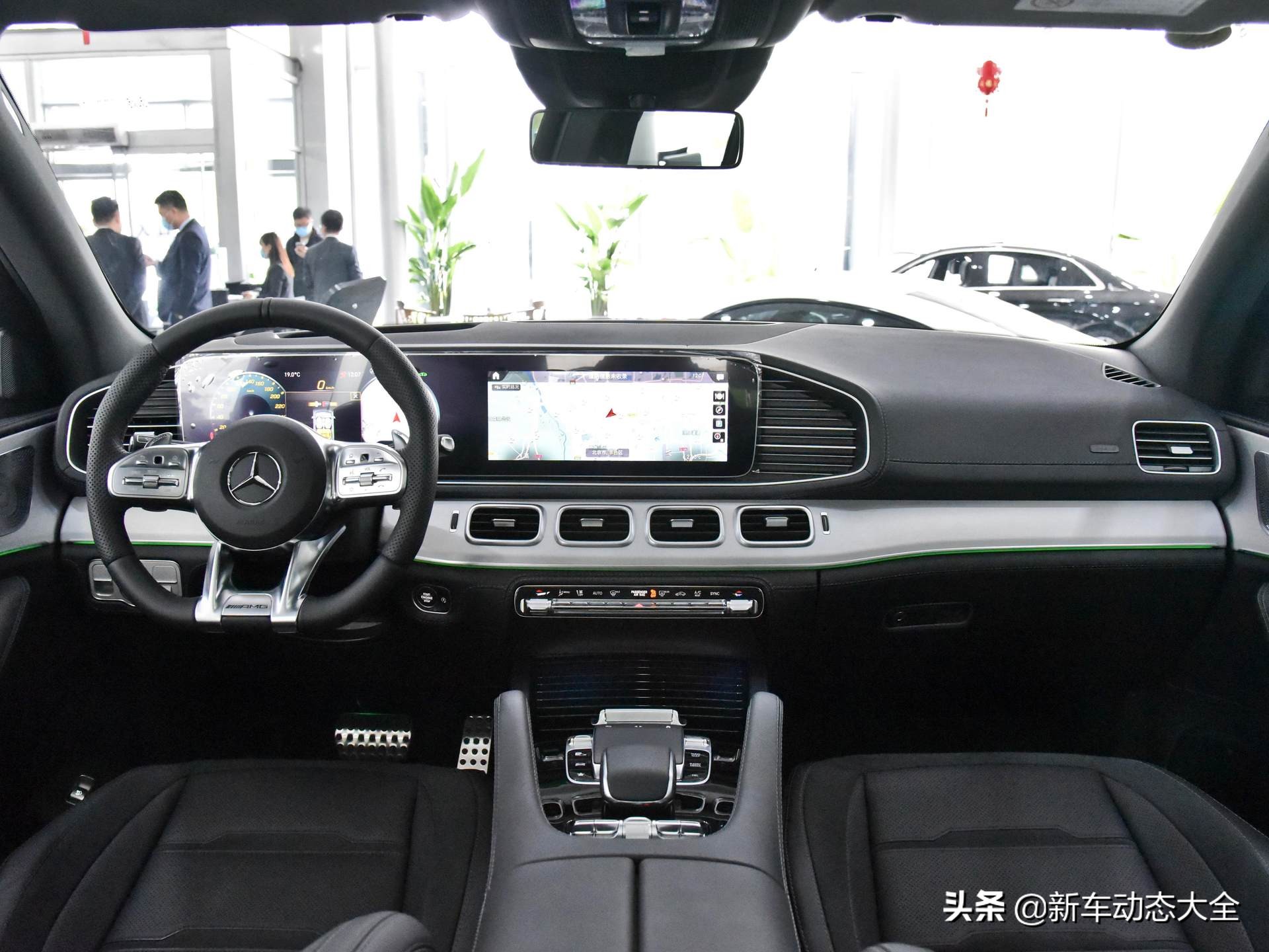 进口四驱豪华SUV，六缸双增压比跑车还快，奔驰GLE AMG