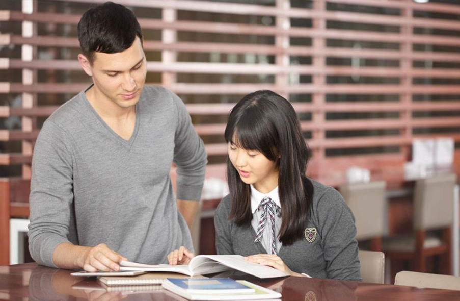 “小语种”代替英语参加高考，几家欢喜几家忧，教育部做出回应