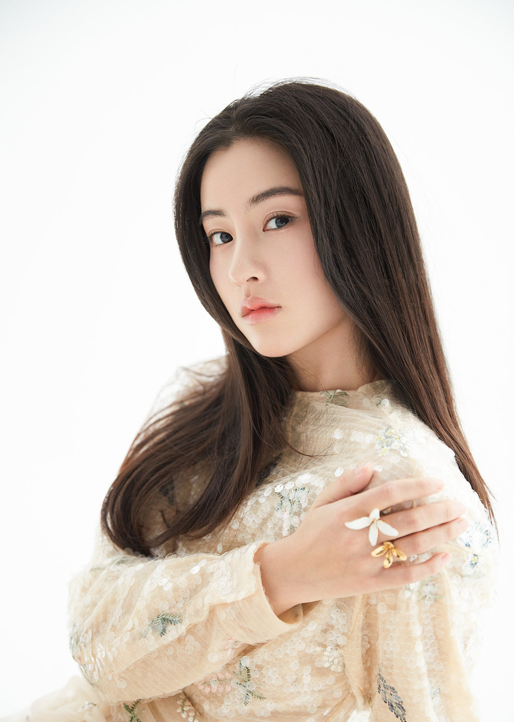 毛晓慧身材(她被吐槽"最丑小龙女",今蕾丝裙配腰带