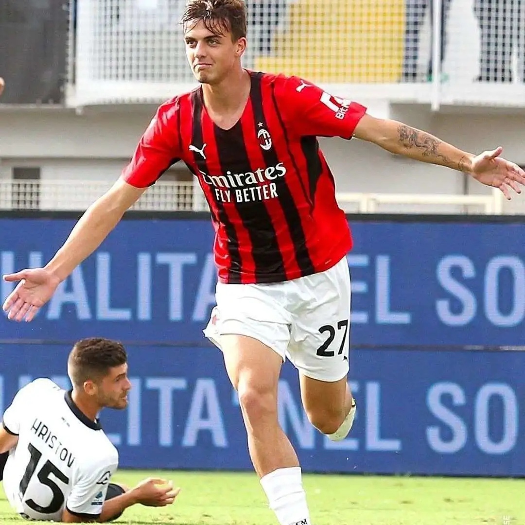 足球一生一队都有哪些（一人一城，一生一队-马尔蒂尼家族）