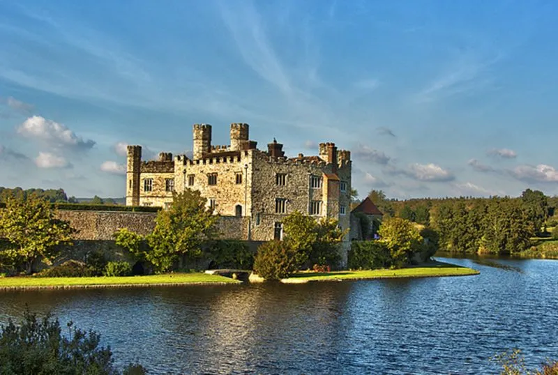 英国各大学高考录取线公布！好学校都要600分以上？