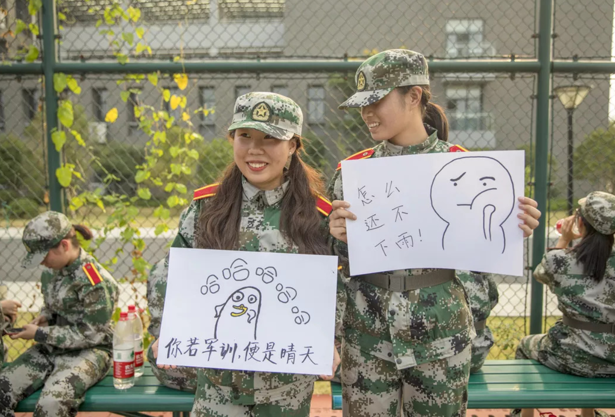 南方学生到北方上大学，刚来头一个月和后几个月，体验两极反转