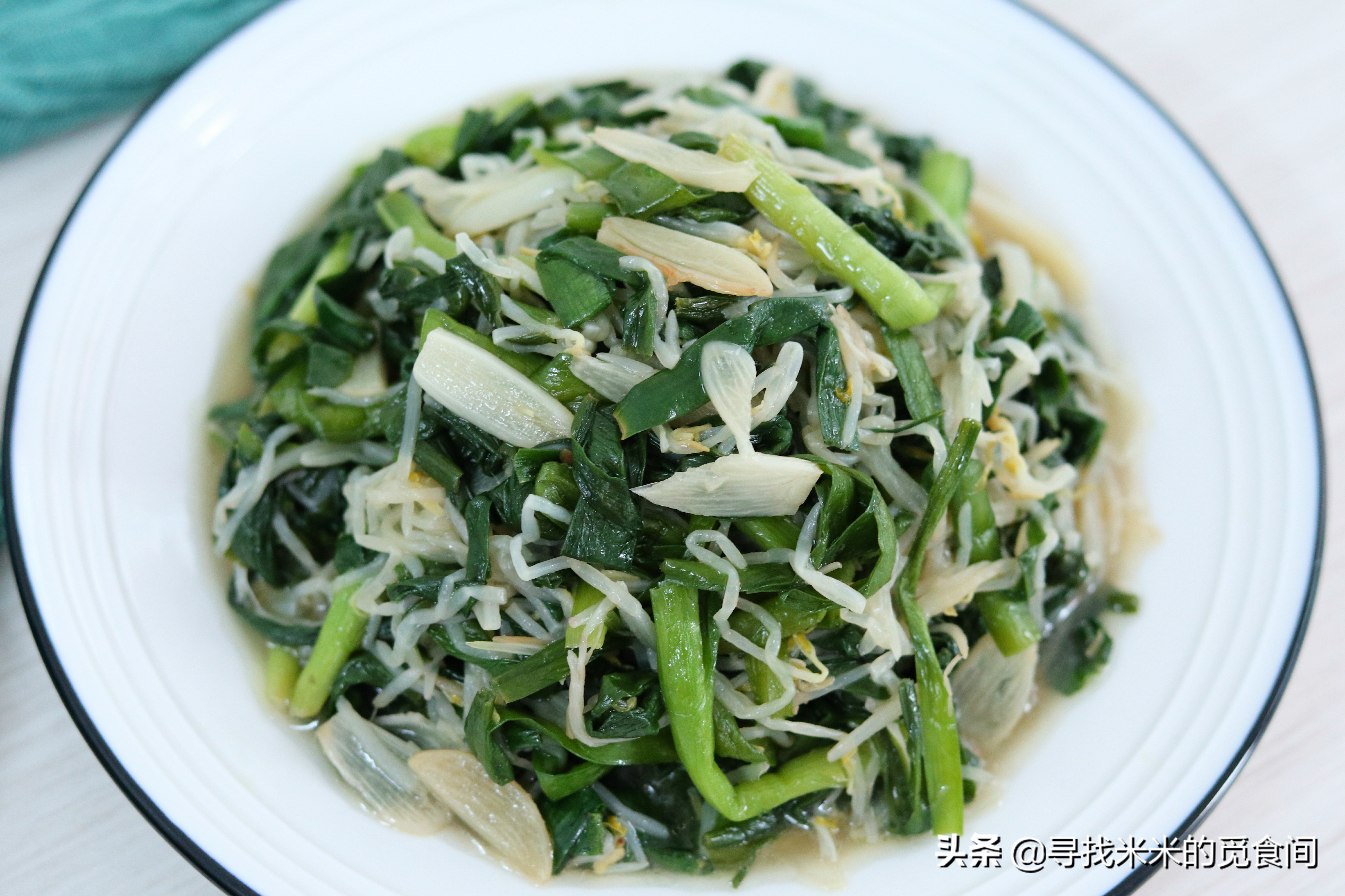 韭菜炒豆芽，记住1个诀窍就够了，口感鲜嫩又爽脆