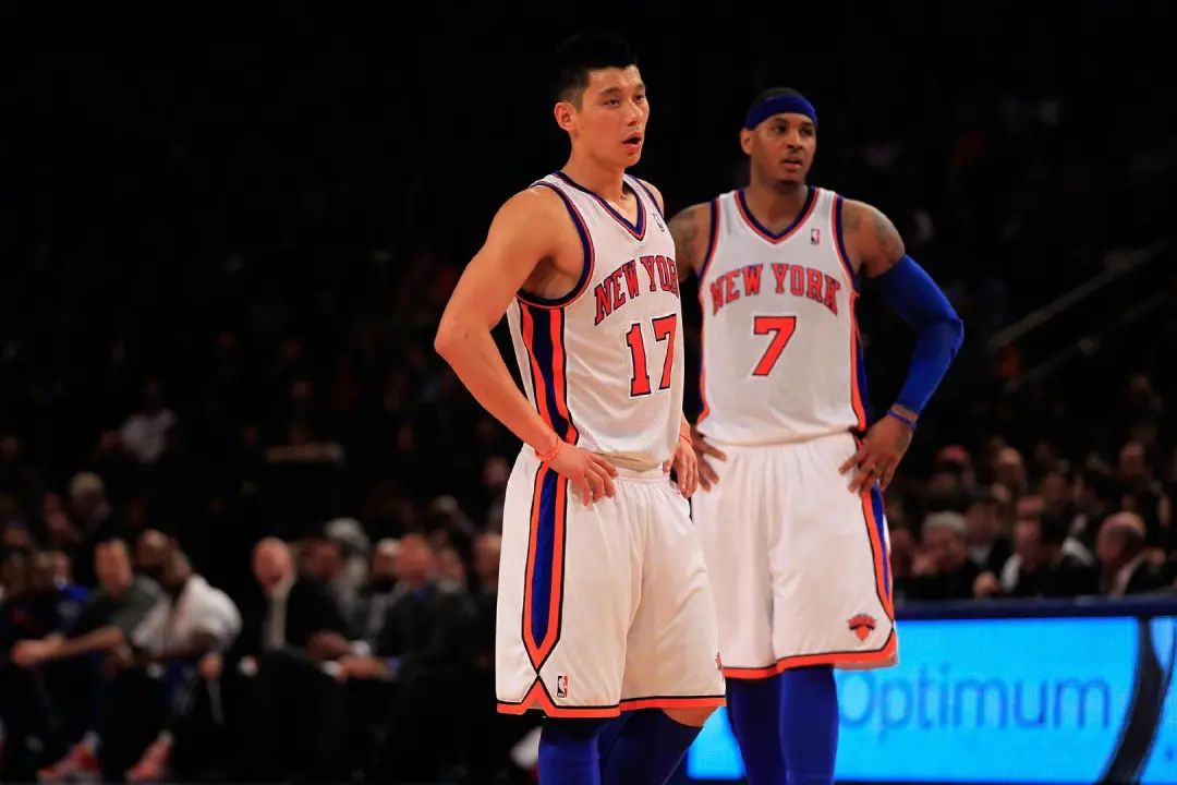 林書豪為什么沒人要nba（NBA沒人要？簽名鞋被一拖再拖？林書豪的生涯真正跌倒了谷底？）