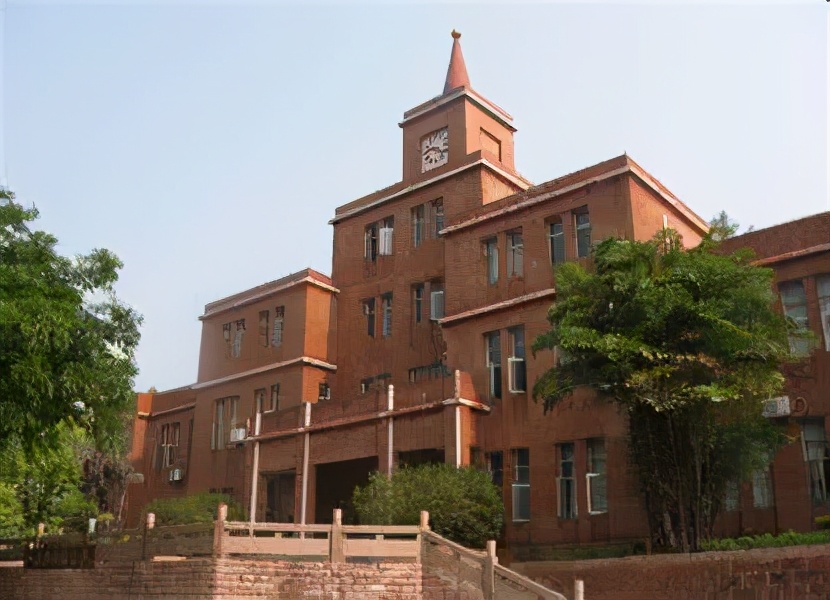 细数广东省梅州市各区县主要学校及科研机构