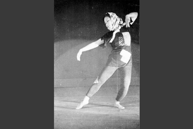 中国舞之母：因难忘初恋，40年后她回到他身边，55年后再牵手