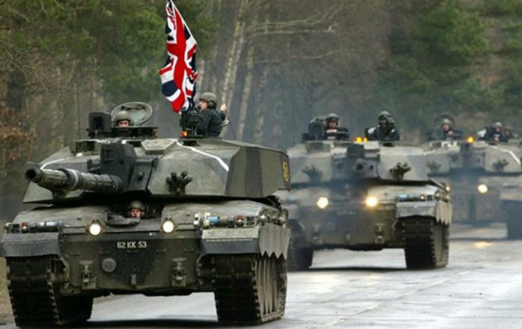 区别看待：英国陆军没有皇家封号，所属部队的皇家封号一抓一大把