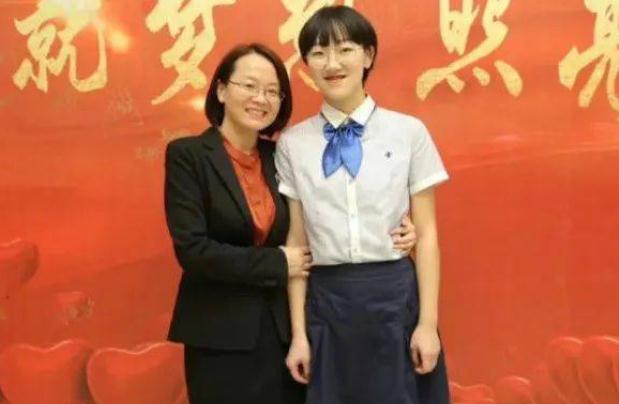 多名高考状元背景公开，家境很相似，他们大都来自“三有”家庭