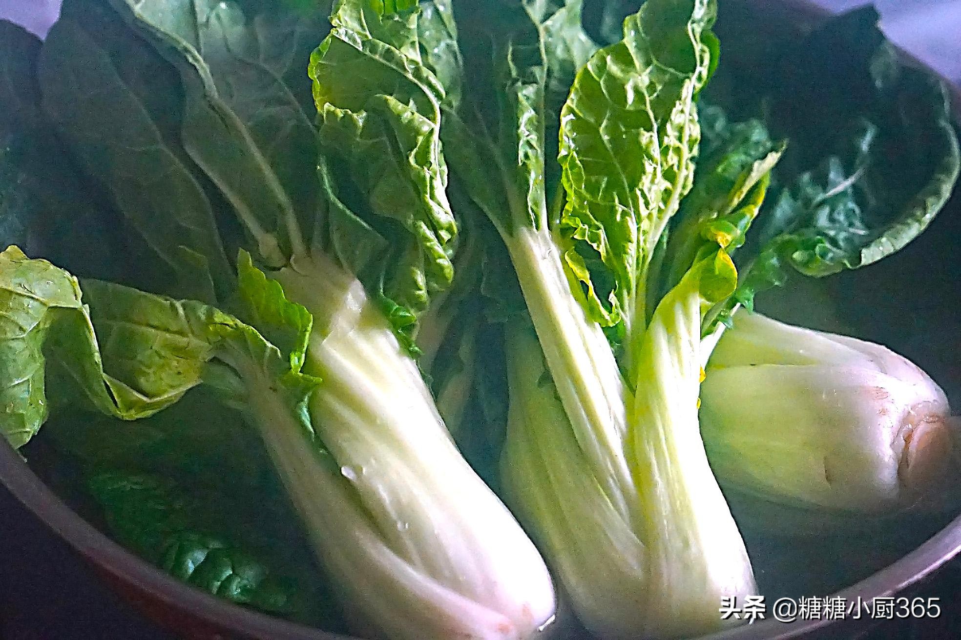 想吃酸菜馅饺子别买酸菜了，自己做更酸爽，做法简单4天就能吃上