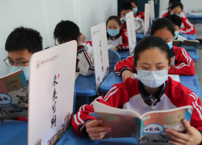 雅礼中学允许学生染发，还支持他们参加社团，今年高考成绩如何