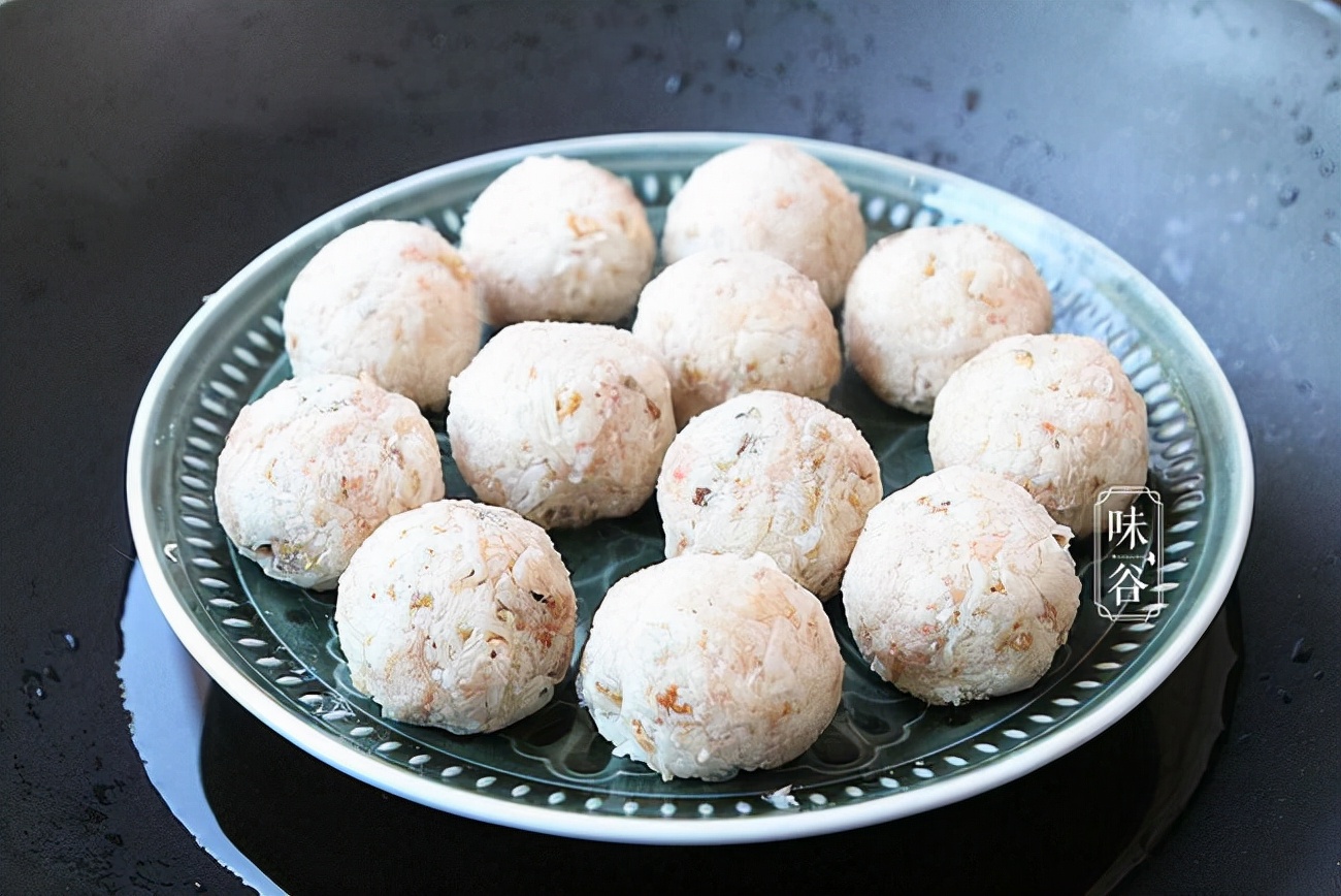 入冬后要多吃这菜，上锅一蒸就能吃，清淡爽口又开胃，孩子吃得香