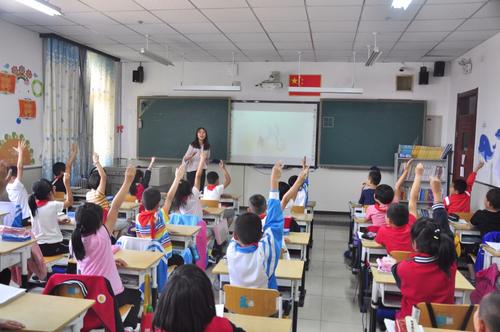 收入排名垫底的本科专业：全是教育类的，为何教师职业还很吃香？