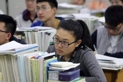 200分和400分的专科有啥不同，报到时就看出差距，可别选错了