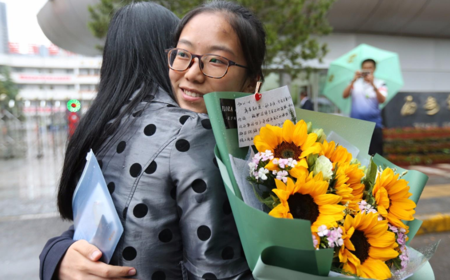 高考各省报名人数出炉，1078万考生同台竞争，400多分能上本科吗