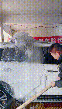 “假如你被关进精神病院，请用一句话证明自己不是”！神评太逗了