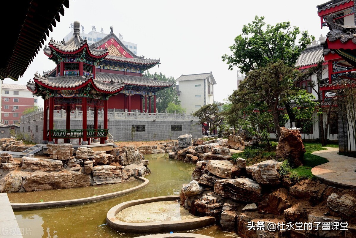 中国有一所和“霍格沃茨魔法学校”一样建筑的大学，你知道不？