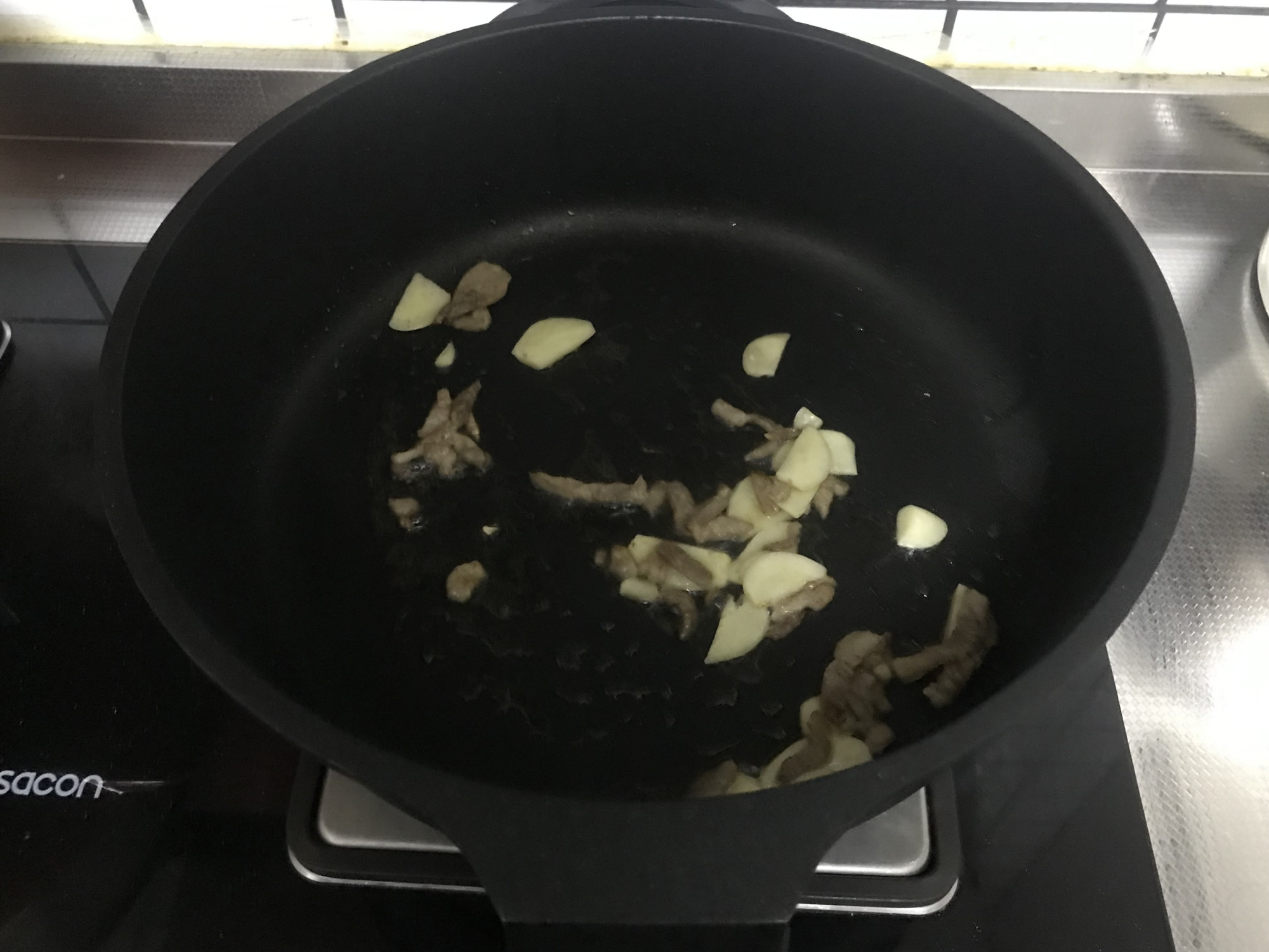 图片[6]-【油菜炒豆皮】做法步骤图 钙含量极高 孩子常吃长高个-起舞食谱网