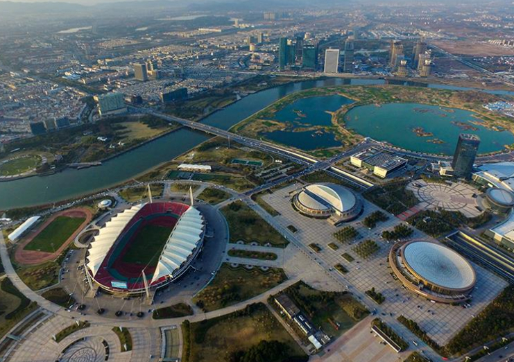 义乌梅湖体育中心田径场怎么进去(义乌耗资2.2亿的地标，可容35260人活动，由政府出资委托公司管理)
