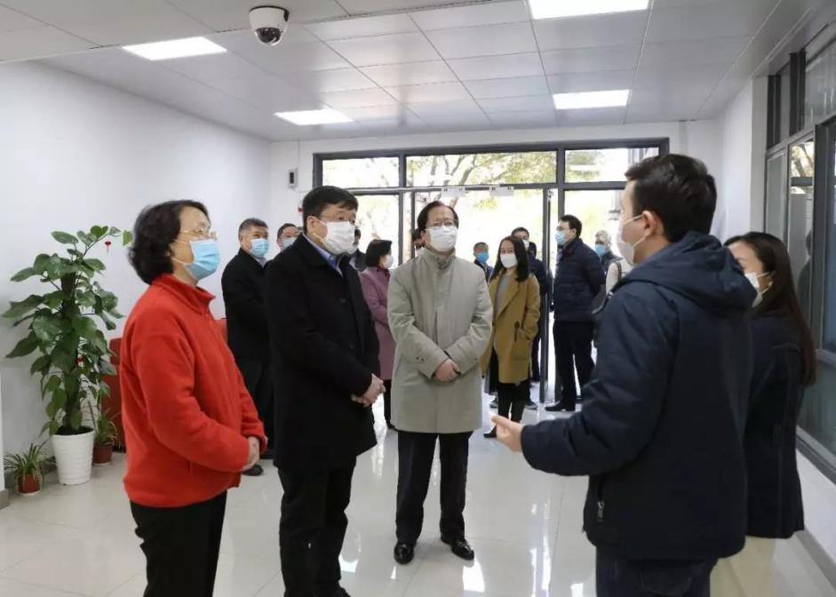 开创“第一”，在“抗新冠病毒”有重大发现！华东理工大学以