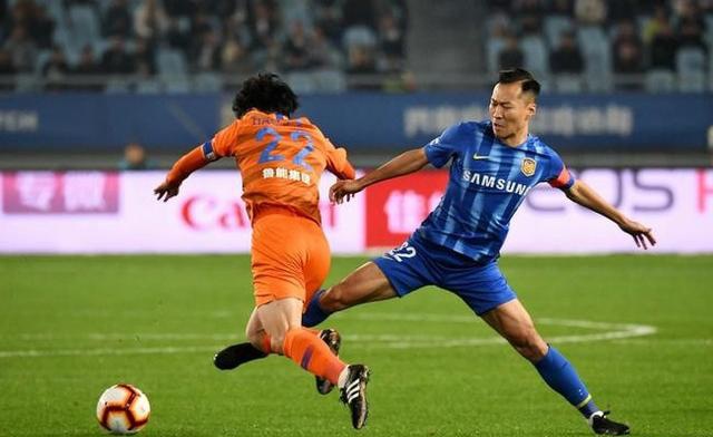 中超为什么成为金字招牌（中超为啥成为金字招牌？三队告诉你真相，这么踢该挣钱）