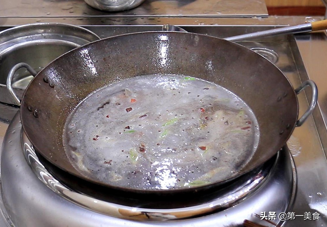 小肉丸的家常做法（厨师长教你饭店秘制做法）