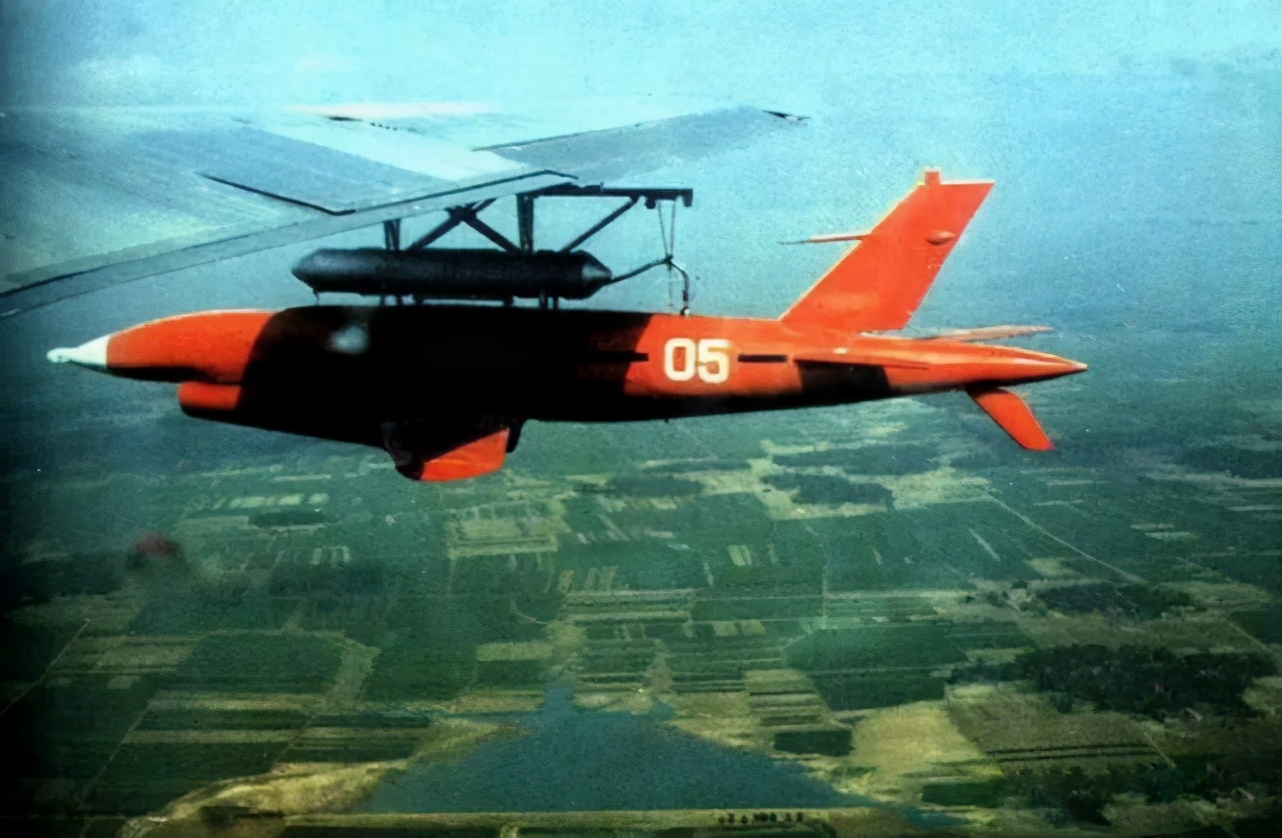 解放军两个"不怕"火速回应,令国人振奋