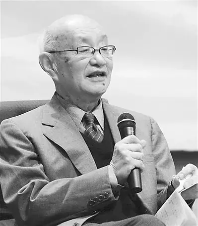 巨星陨落！1977年面谏邓小平同志时，首倡恢复高考并被采纳，被誉为“倡导恢复高考第一人”