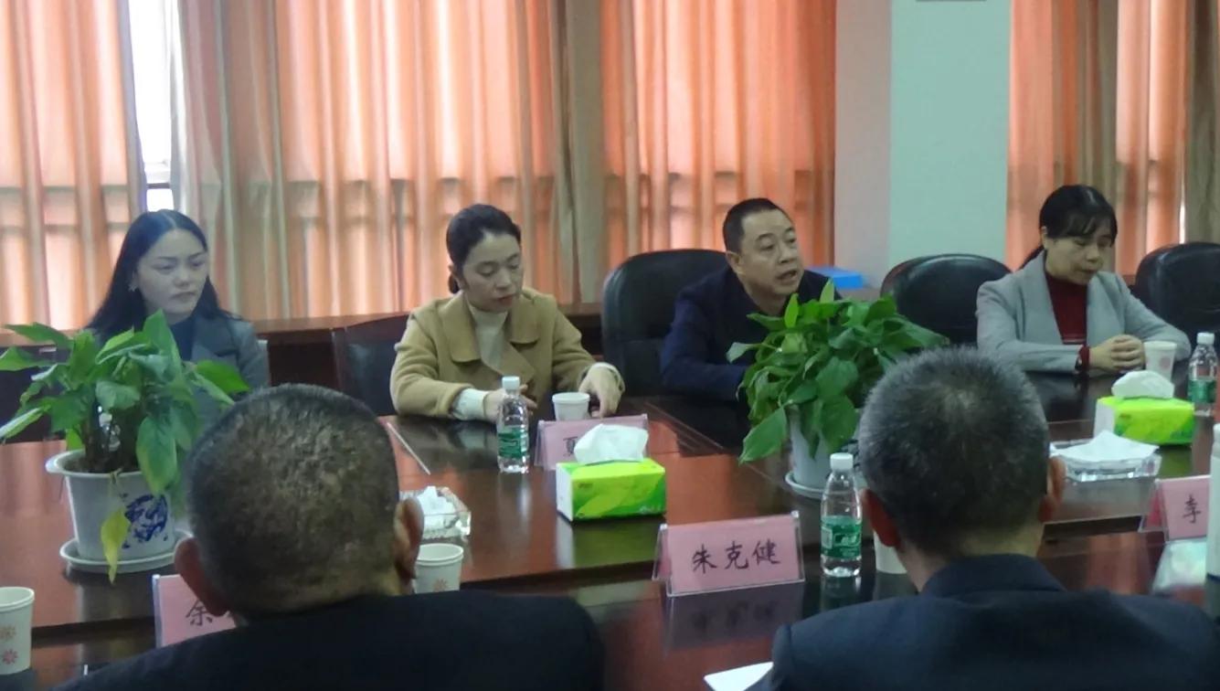 校际交流促发展 共话教育谱新篇