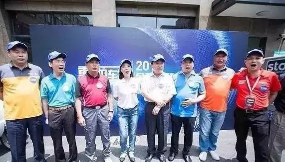 那个吵着要辞职的阿里前台小妹，现在怎么样了？